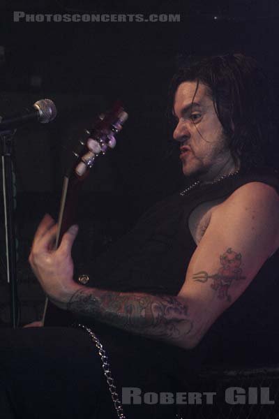 PRONG - 2008-01-10 - PARIS - La Locomotive - 